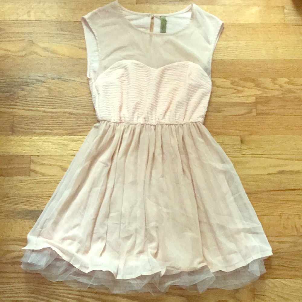 Nude/light pink Dress